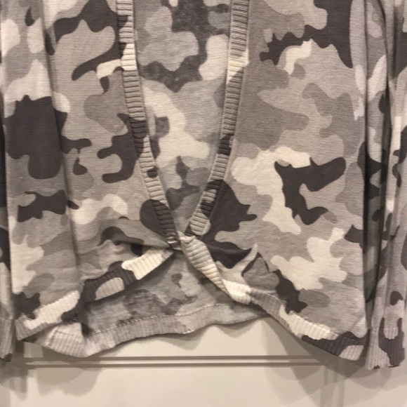 Jamison sweater - Picture 5 of 6